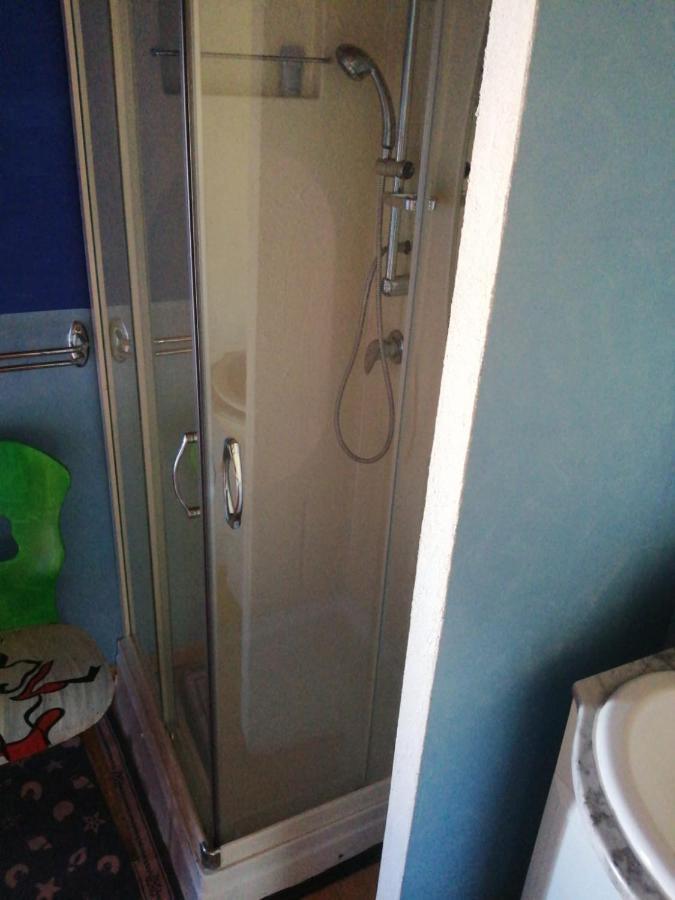Les Toiles Filantes Hostel Empurany Ngoại thất bức ảnh