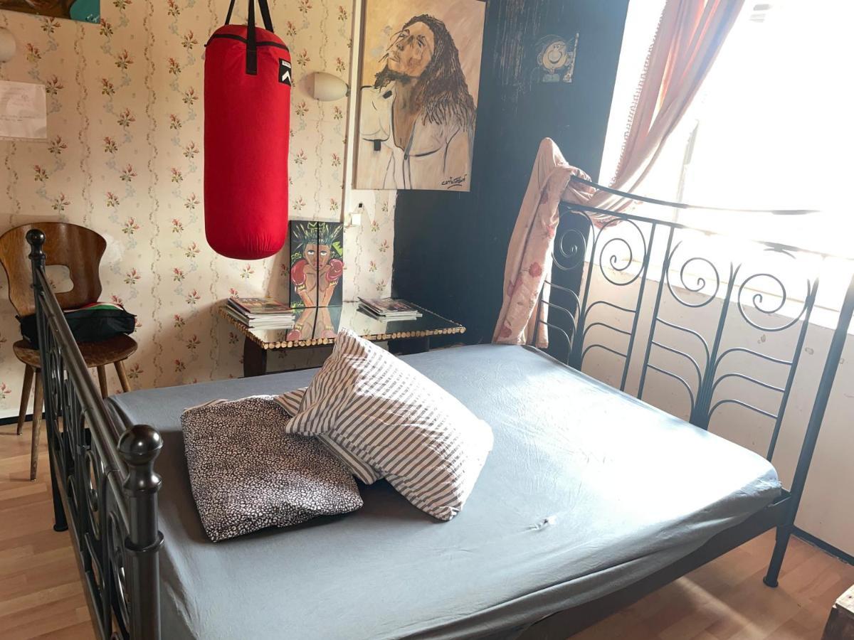 Les Toiles Filantes Hostel Empurany Ngoại thất bức ảnh